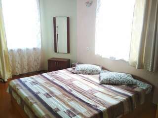 Гостевой дом Лада Поповка Роскошный четырехместный номер-9