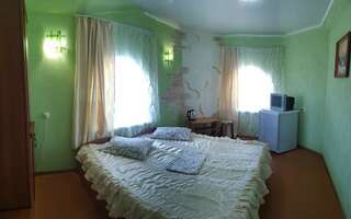 Гостевой дом Лада Поповка Бюджетный двухместный номер с 1 кроватью-6