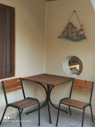 Гостевой дом Лада Поповка Трехместный номер «Комфорт» с душем-15